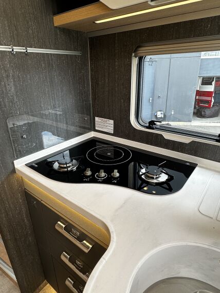 B-ML T 780 Blackline - 18