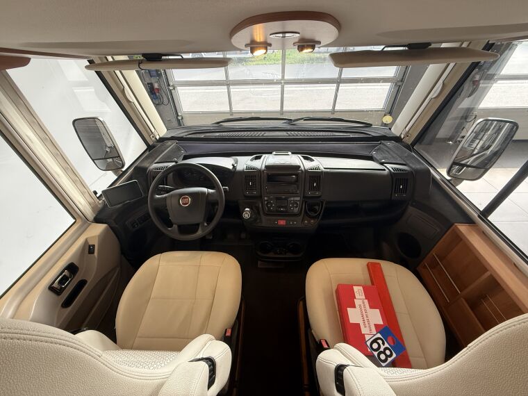 Hymer Exsis I 678 - 8