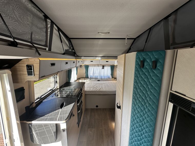 Touring 630 Harbour Blue - 13